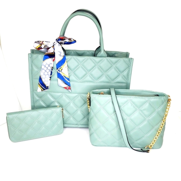 Soft Quilted Faux Leather 3 piece Set NWT - Picture 1 of 11